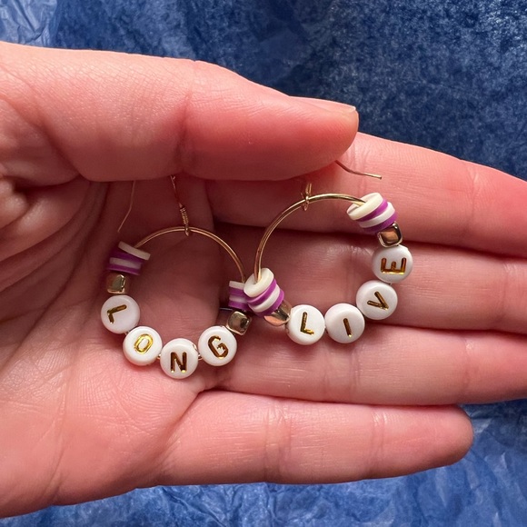 Long Live - Taylor Swift Earrings - Picture 2 of 2